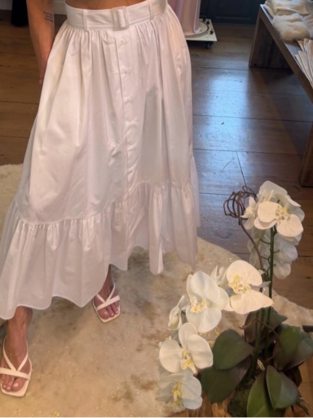 Matthew Bruch White Button-Down Midi Skirt size 6